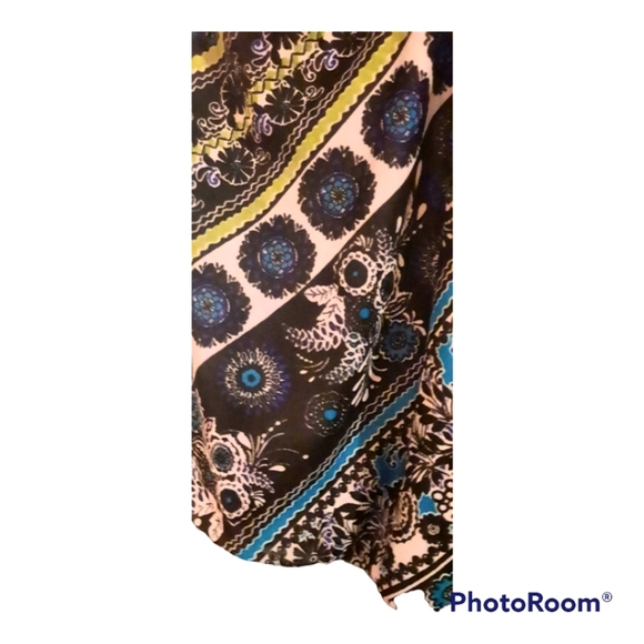 Cold shoulder blouse - Picture 3 of 6